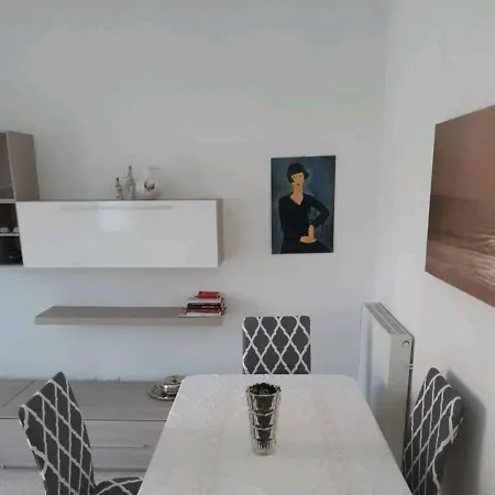 Apartament A Due Passi Dal Mare. *